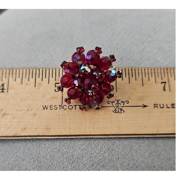 Ruby Red Crystal Aurora Borealis & Rhinestone Vintage Cluster‎ Clip On Earrings - Picture 8 of 13